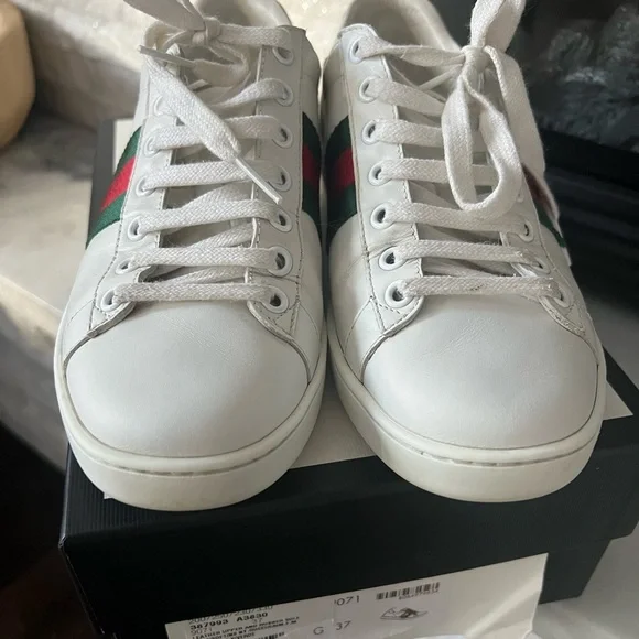 Gucci sneakers size 37 - Picture 10 of 12
